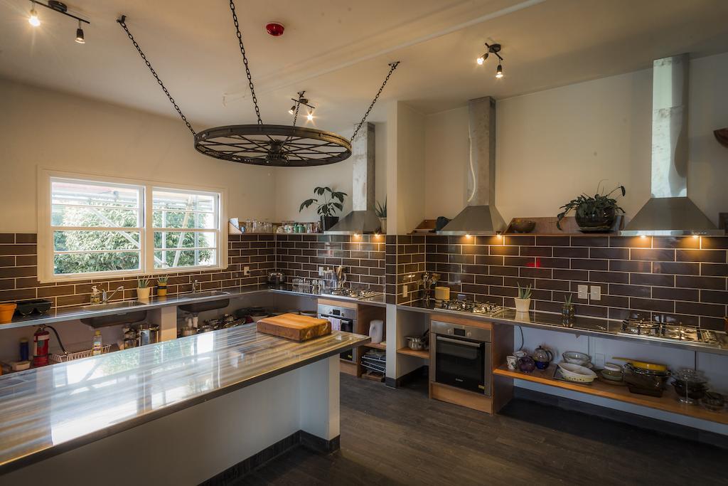 The Dwellington Hostel Eksteriør bilde