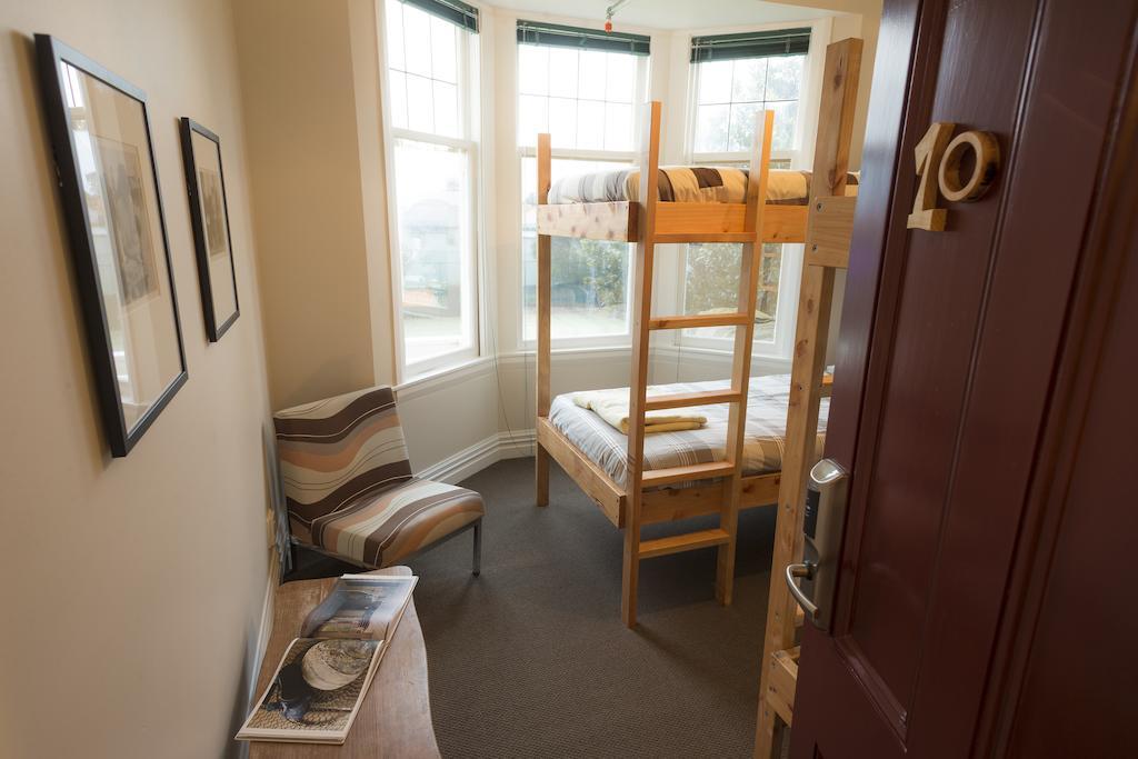 The Dwellington Hostel Eksteriør bilde