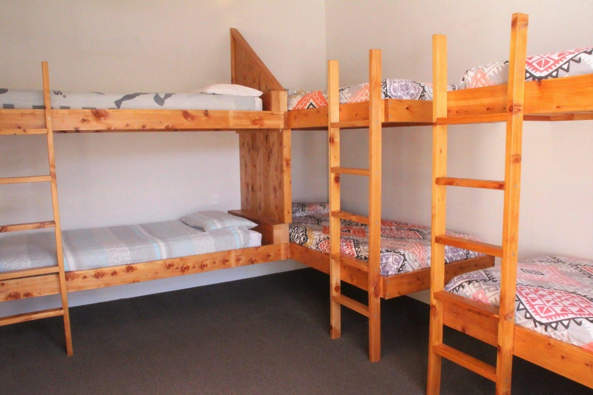 The Dwellington Hostel Eksteriør bilde