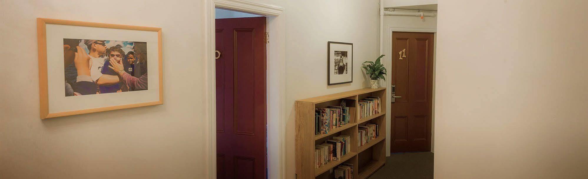 The Dwellington Hostel Eksteriør bilde