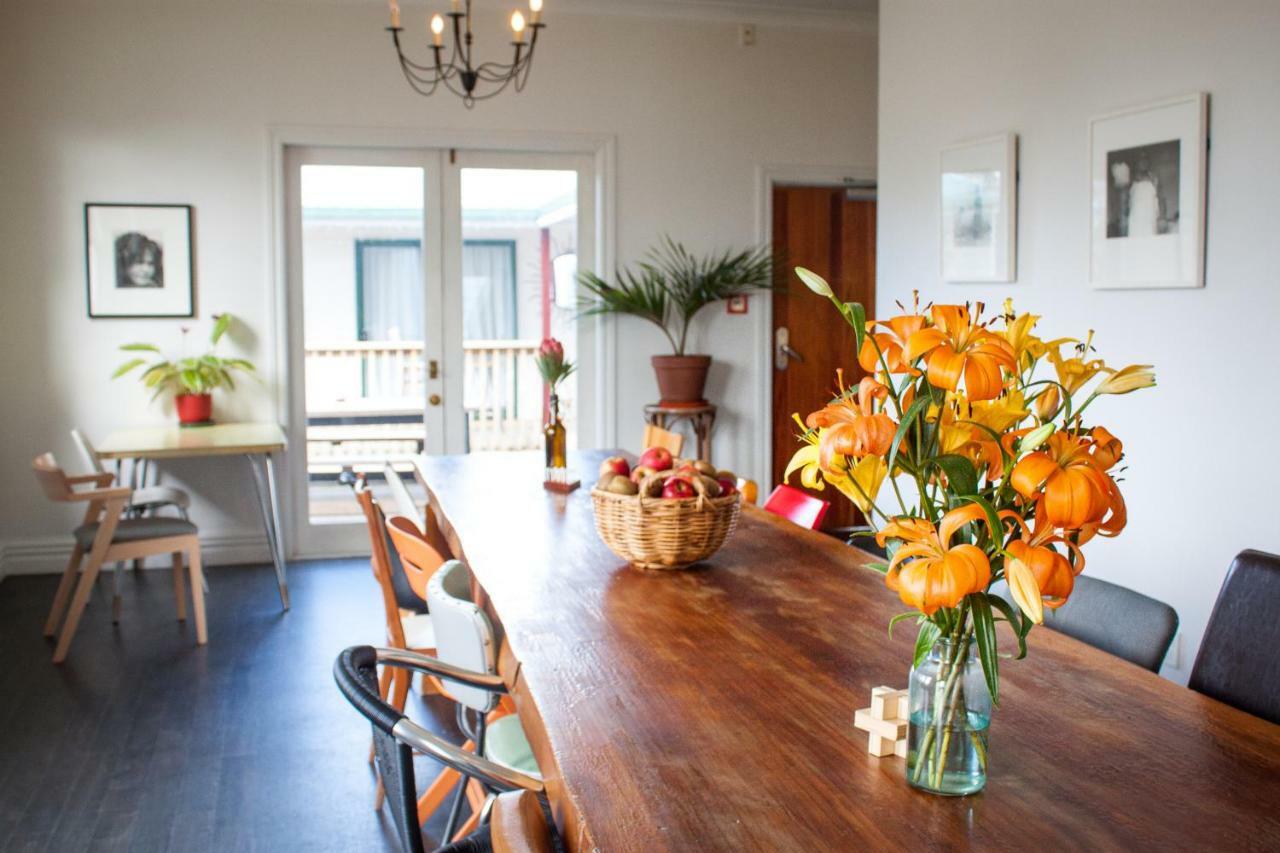 The Dwellington Hostel Eksteriør bilde