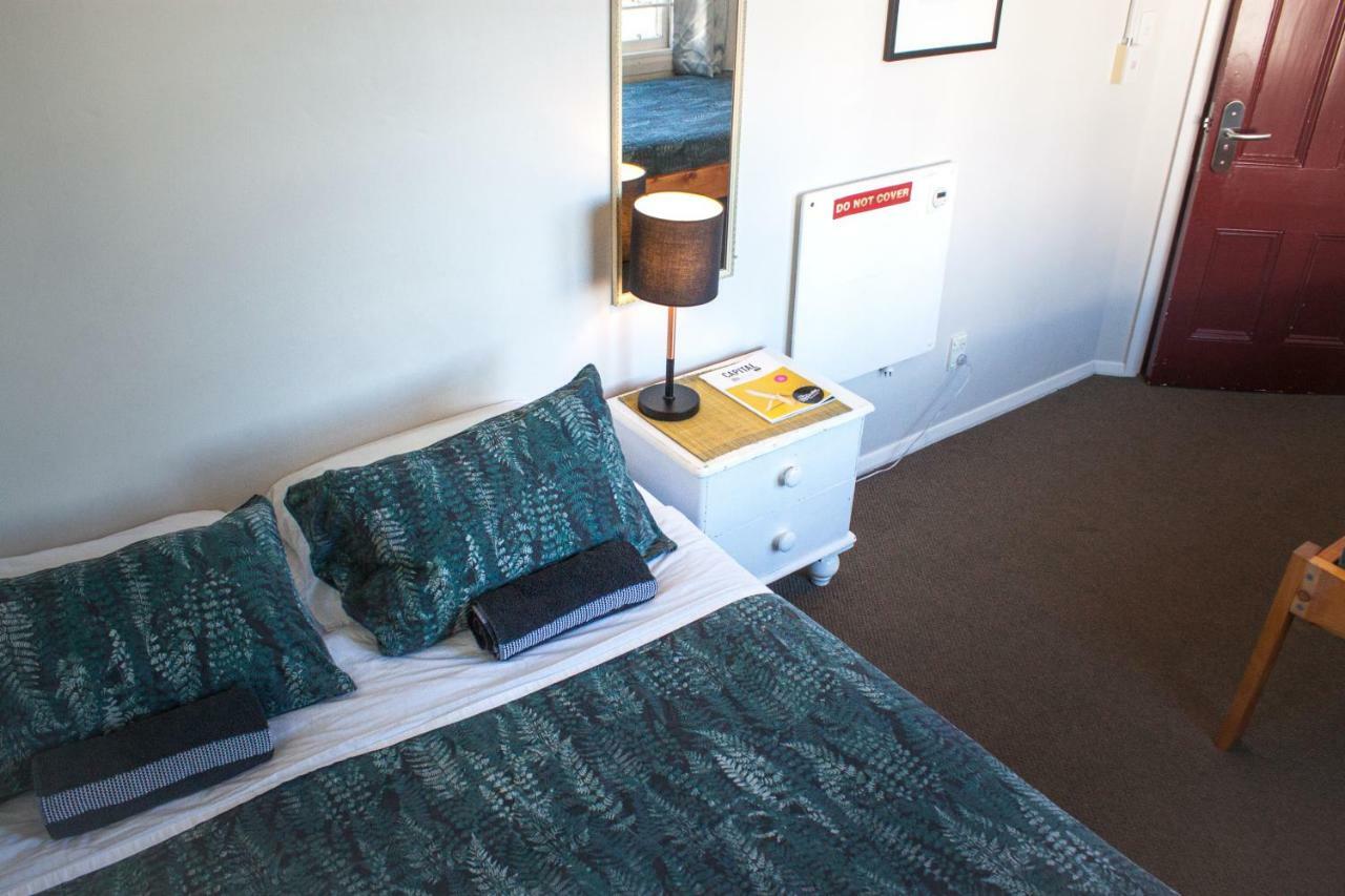 The Dwellington Hostel Eksteriør bilde
